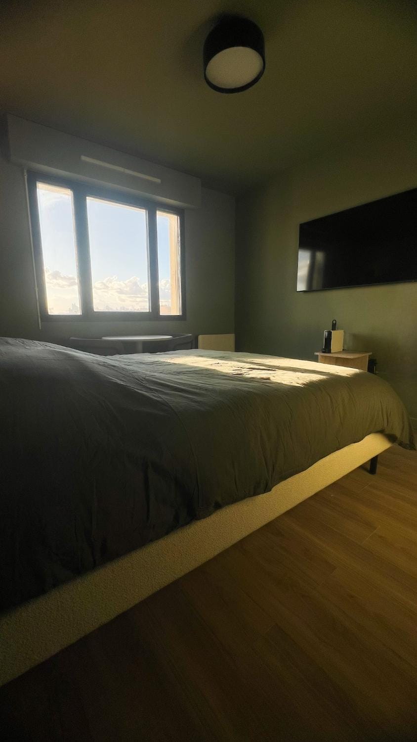 Bed, Bedroom