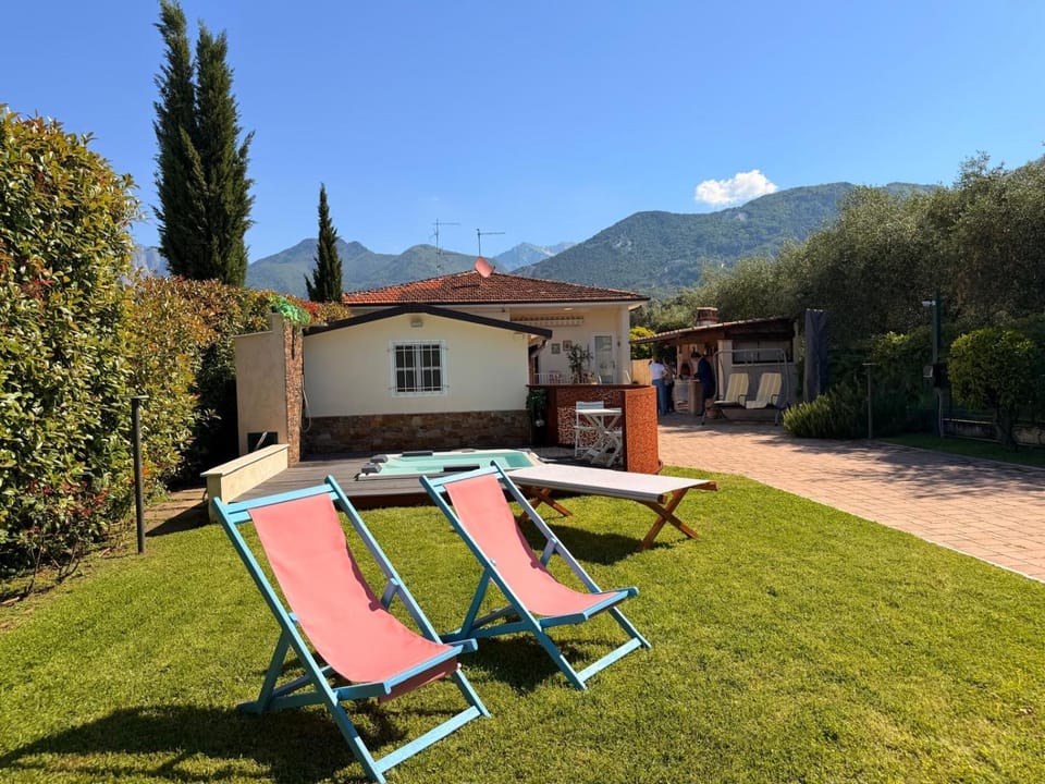 Corner Paradise House in Pietrasanta