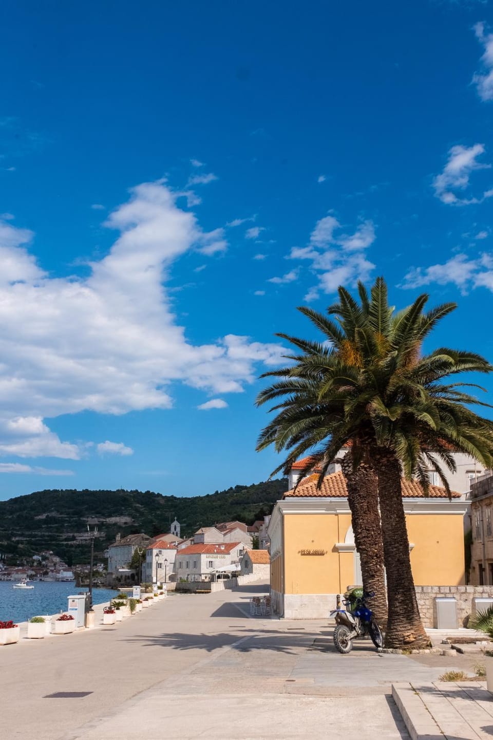 Riva Star Apartment in Vis