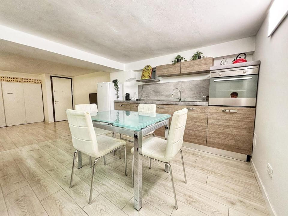 Cozy Basement Apartment Navigli Apartment in Milan