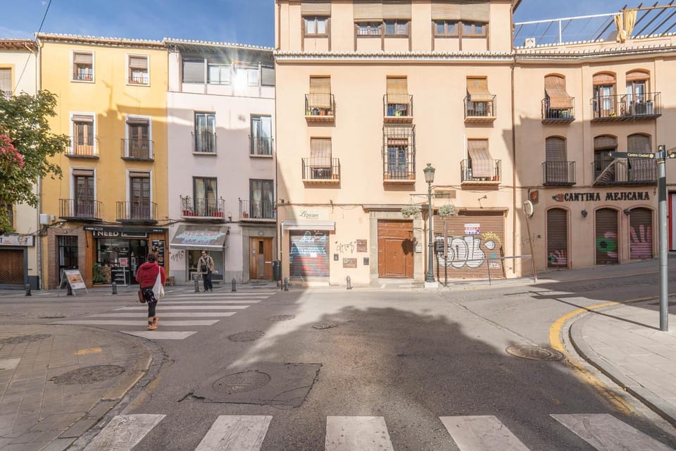 Property building, Neighbourhood, City view, Street view, Location