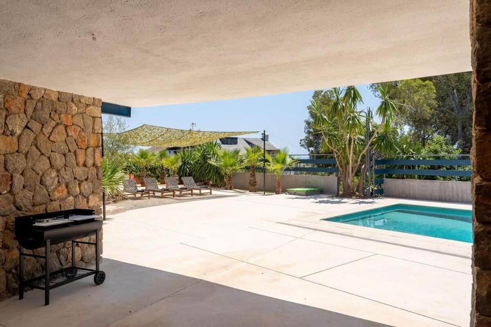 Bohemien House by Claire Homes House in Castelldefels