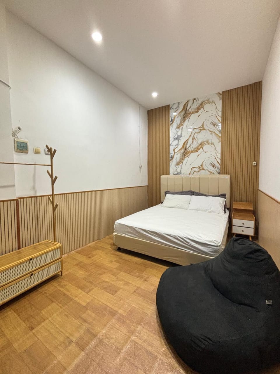 Lovisya Residence Cozy 2BR Near Airport at 3rd floor Bed and Breakfast in Jakarta
