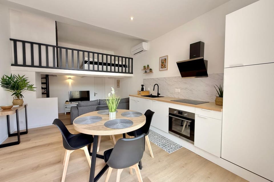 Golfe Juan 2 people - Duplex Studio Apartment in Antibes