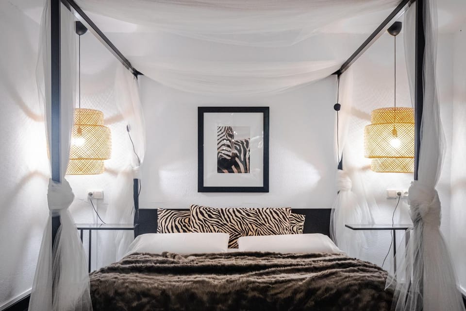 Living room, Bedroom