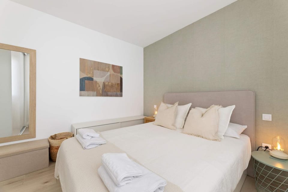 CoastLight Rooftop by Bayside Modern Penthouse Apartment in Isla de Lanzarote