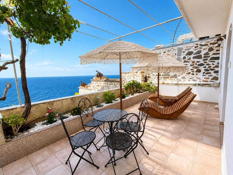 Summer, Balcony/Terrace, Balcony/Terrace, Location