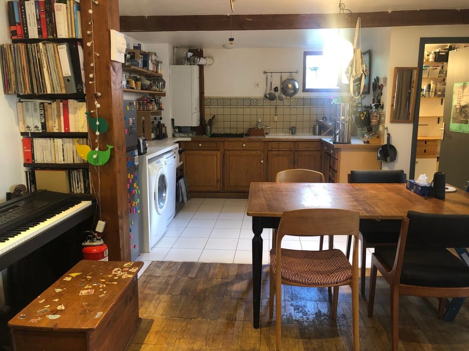 Paris, calme et superbe appartement avec terrasse Apartment in Paris