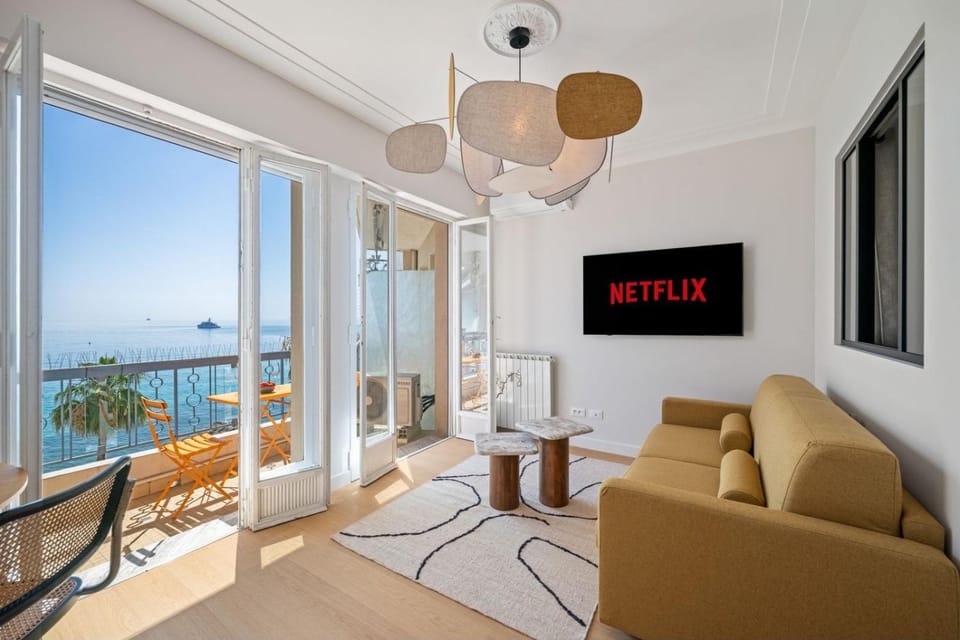 Le Bergasol Terrasse Vue Mer Proche Centre-Ville Apartment in Roquebrune-Cap-Martin