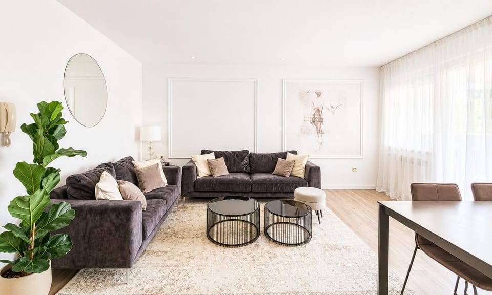 Communal lounge/ TV room, Living room
