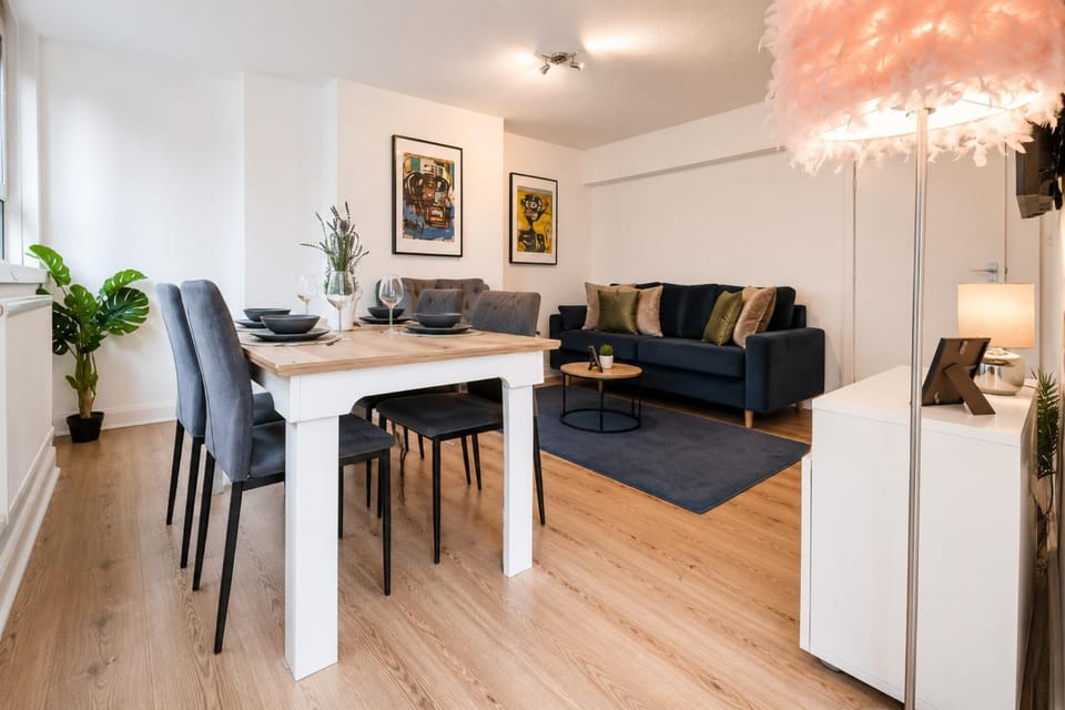 Living room, Decorative detail, Seating area, Dining area, heating