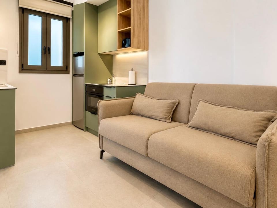 Kitchen or kitchenette, Living room, Seating area