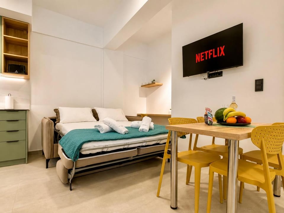TV and multimedia, Living room, Photo of the whole room, Seating area, Dining area, Bedroom, towels