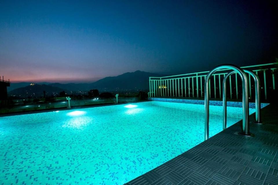 Pool view, Swimming pool