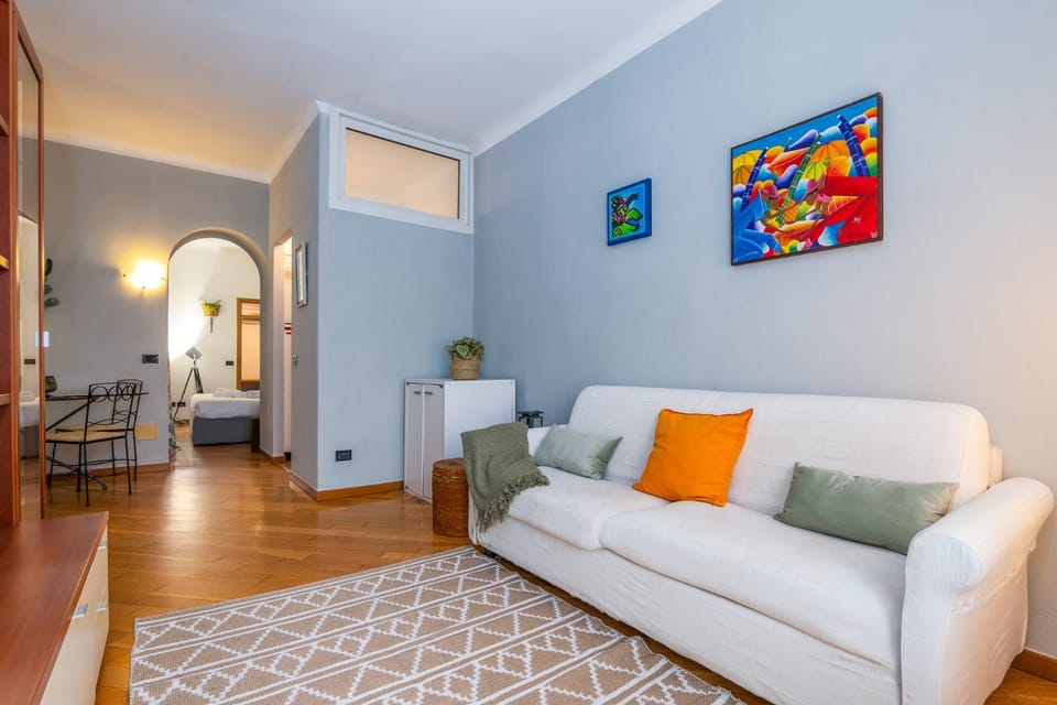 Living room, Photo of the whole room, Seating area