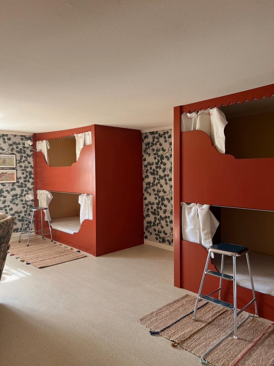 Bedroom, bunk bed