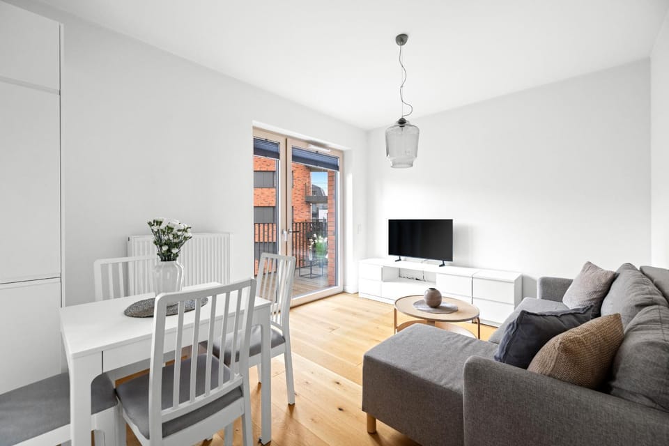 TV and multimedia, Living room, Dining area
