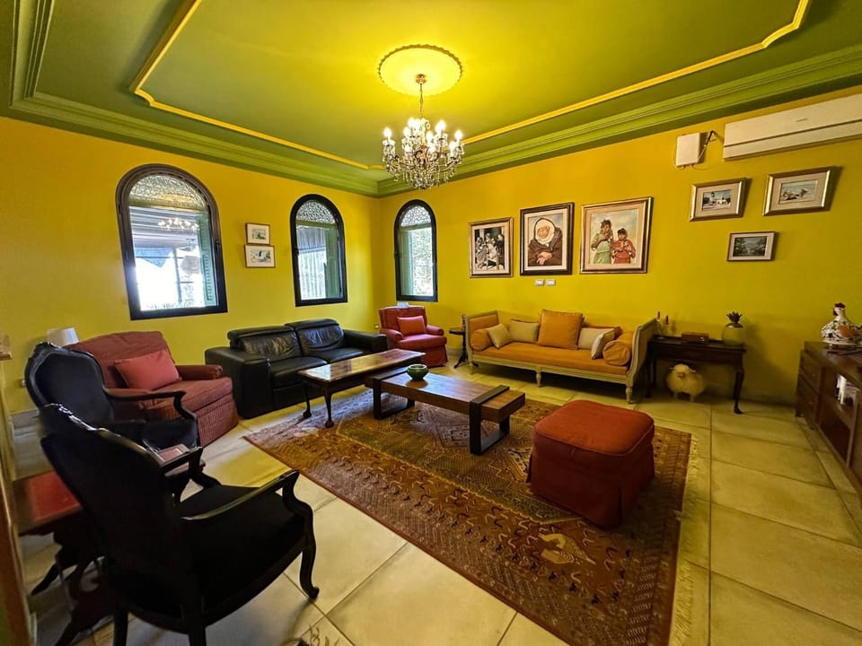 Living room, Decorative detail