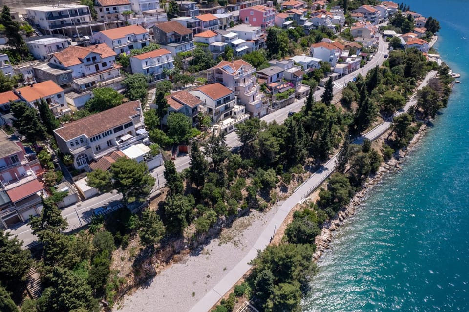 Bird's eye view, River view