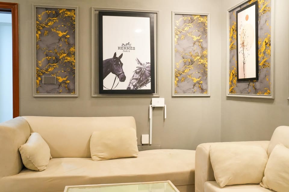 Decorative detail, Seating area