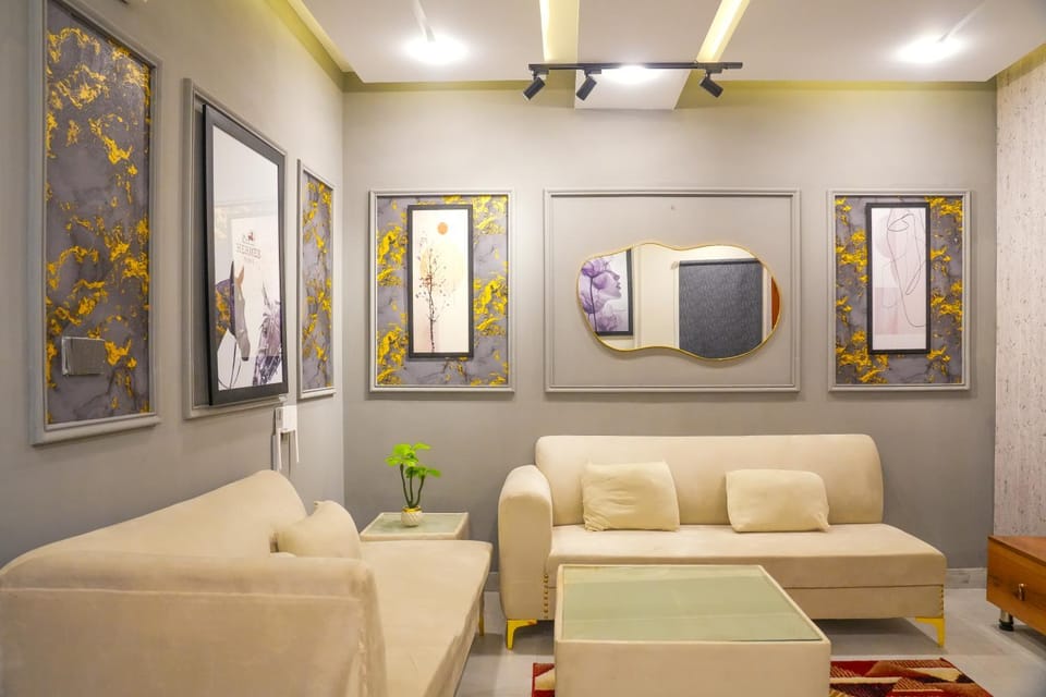 TV and multimedia, Seating area