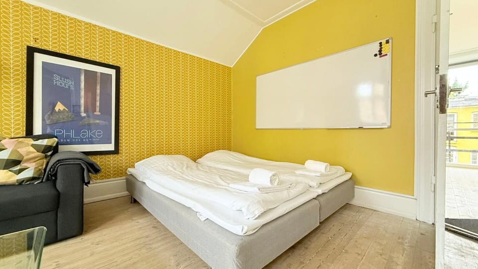 Living room, Bedroom