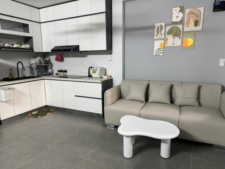 Kitchen or kitchenette, Seating area