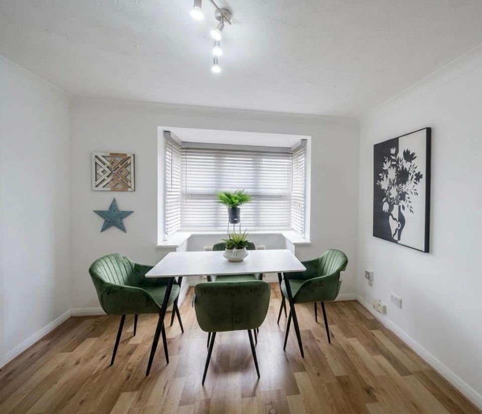 Keepers Court Luxury Stay Apartment in Croydon