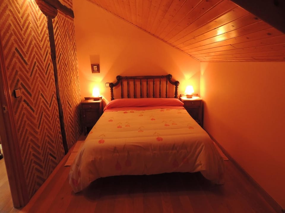 Decorative detail, Bedroom