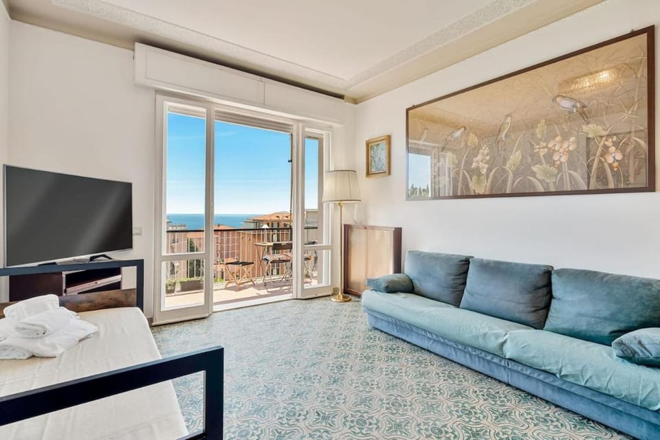 Casa Azzurra-Terrace-Seaview Apartment in Lerici