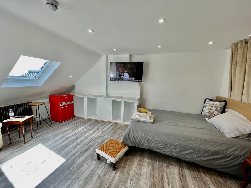 Lux En-suite Double Rooms - Wembley Stadium 5KM Vacation rental in London Borough of Ealing