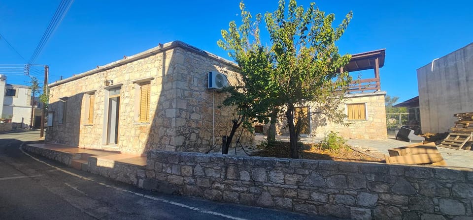 rosa4 House in Peyia