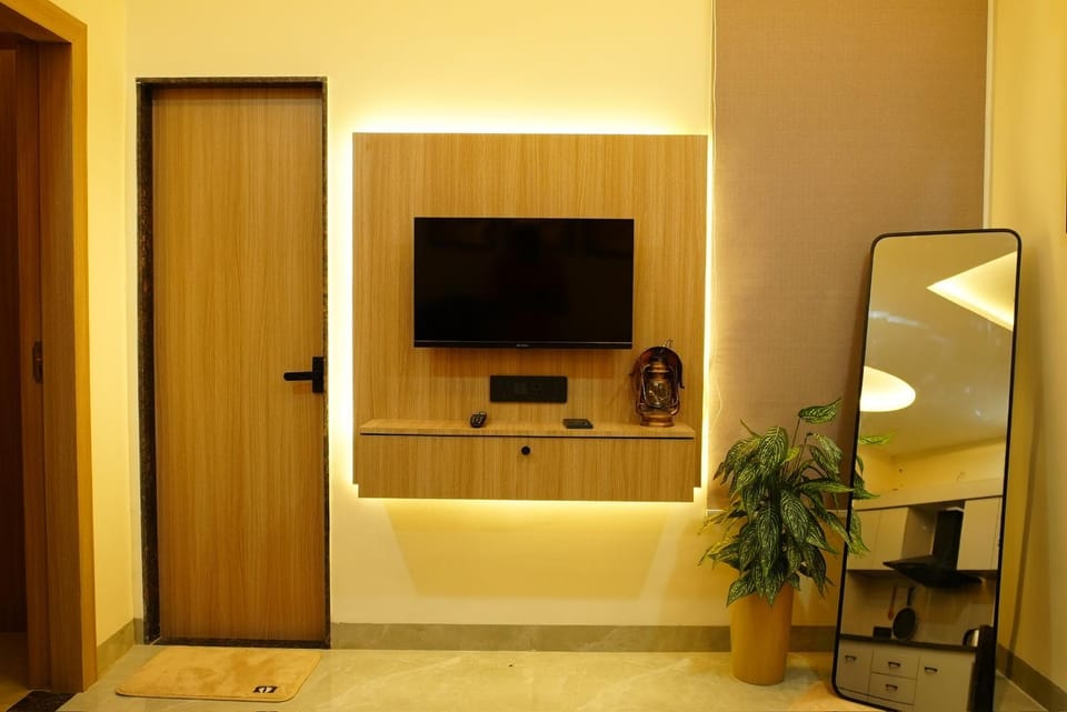Communal lounge/ TV room, TV and multimedia, Evening entertainment