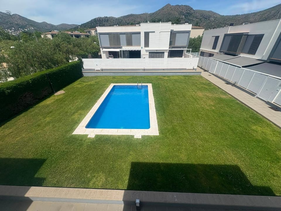 Garden, Swimming pool