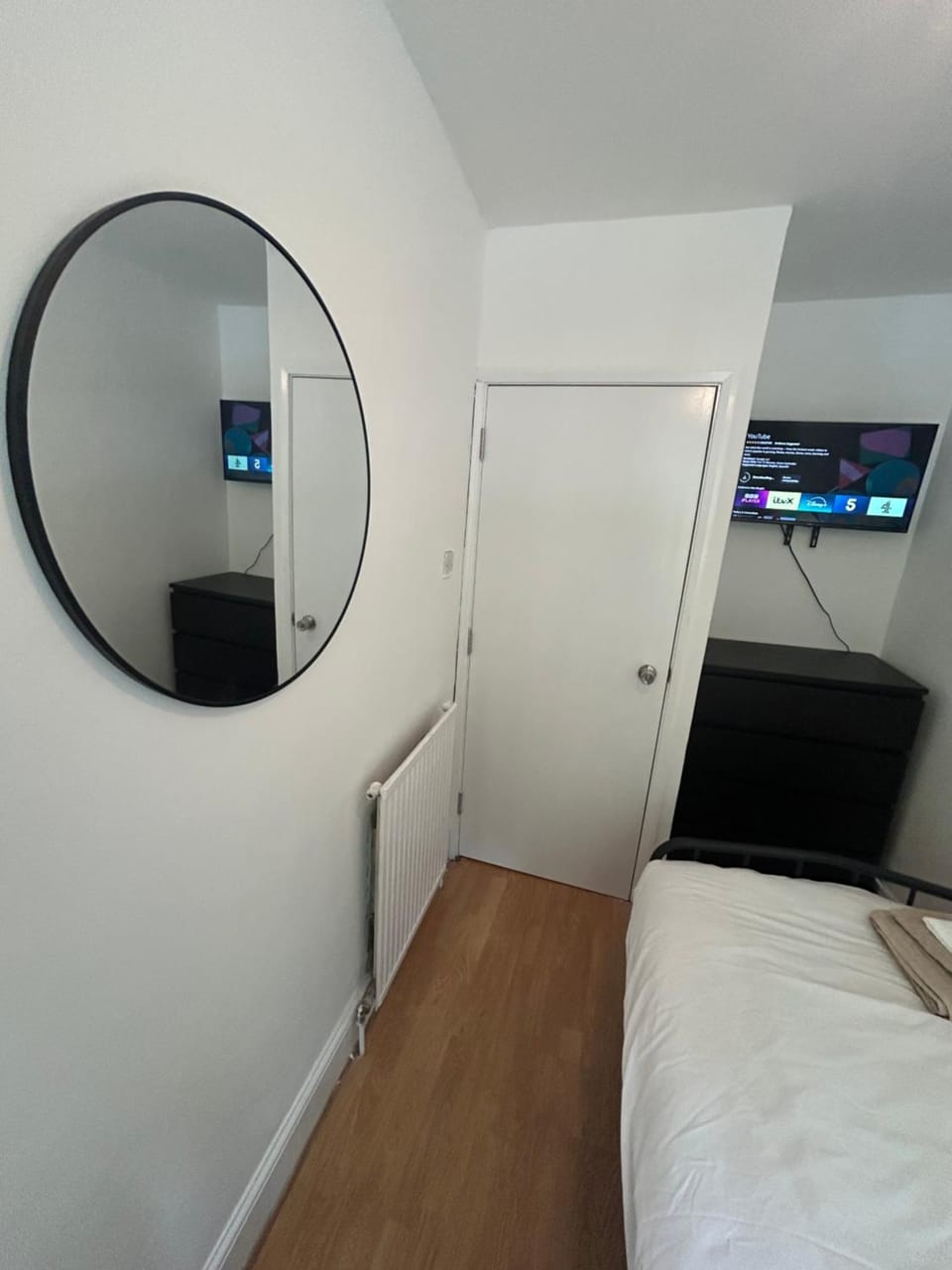 Newly Refurbished House Vacation rental in Croydon