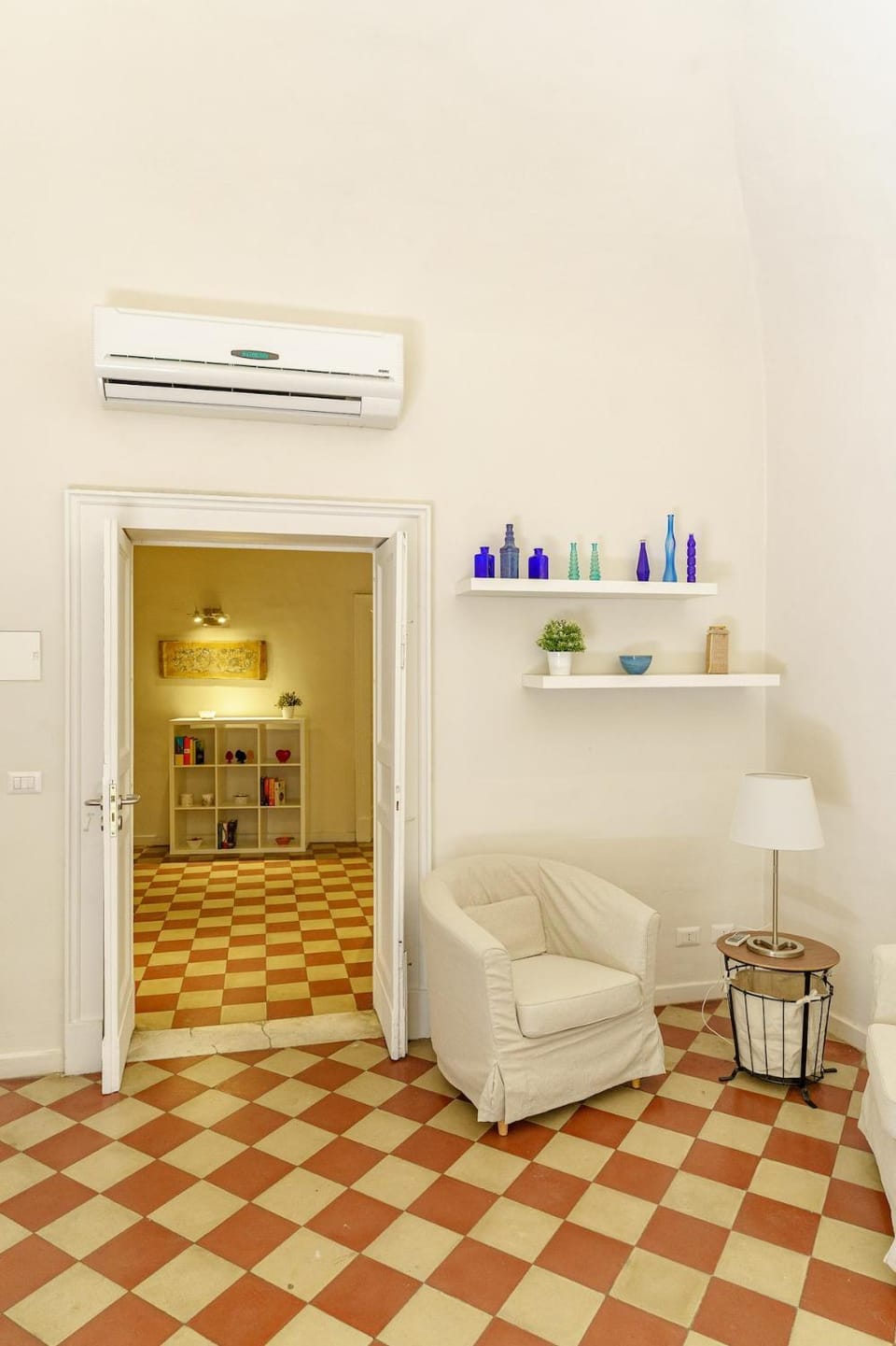 DuHom Apartment in Catania