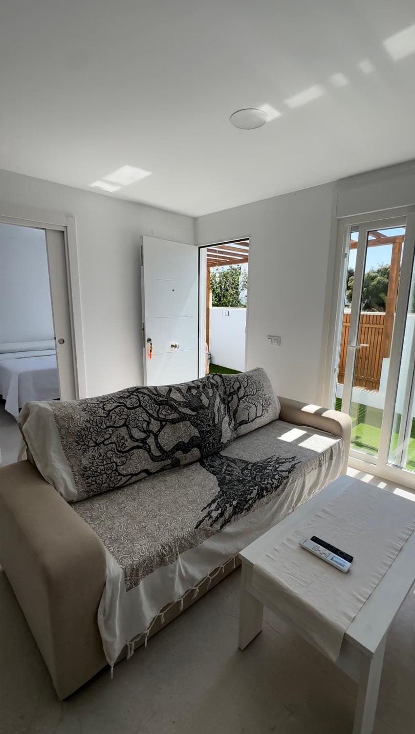 Casa con Jacuzzi Privado y Gran Terraza en Canos de Meca Apartment in La Janda