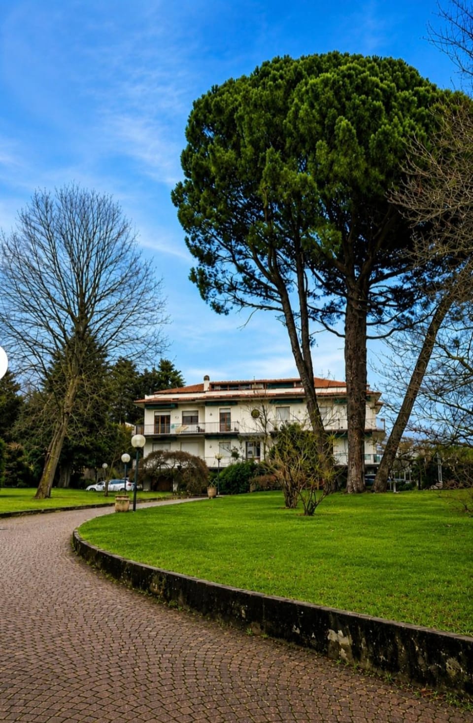 Relais Lungolago Gavirate Apartment in Canton of Ticino