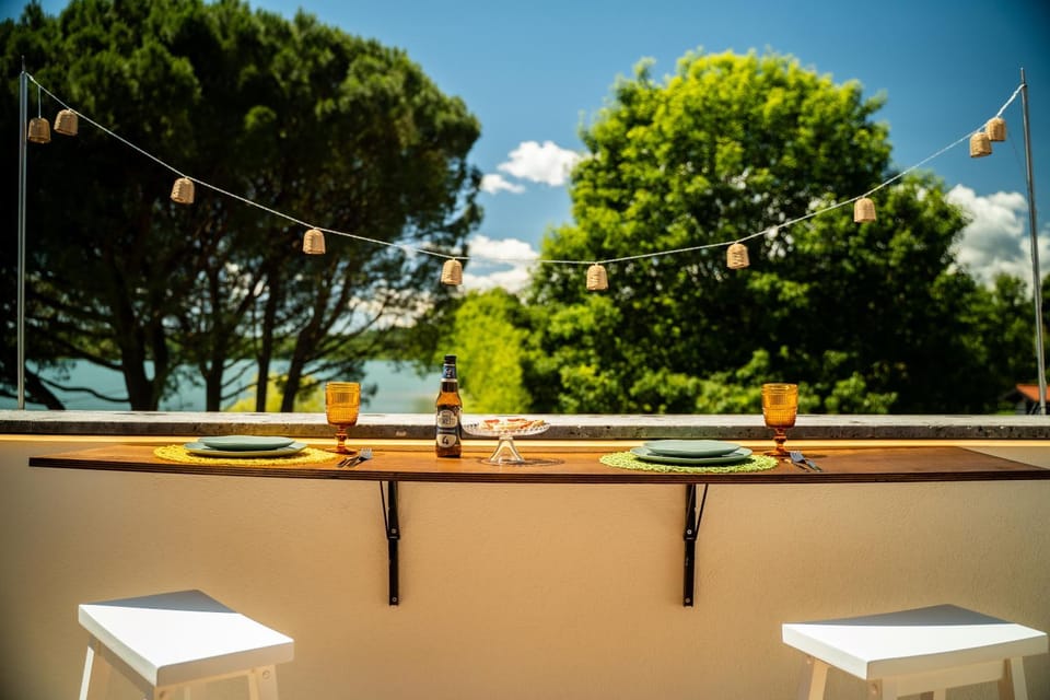 Relais Lungolago Gavirate Apartment in Canton of Ticino