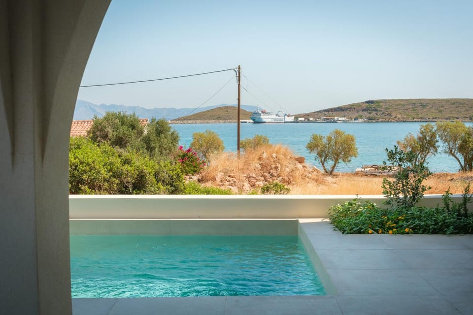 Day, Natural landscape, Pool view, Sea view, Swimming pool