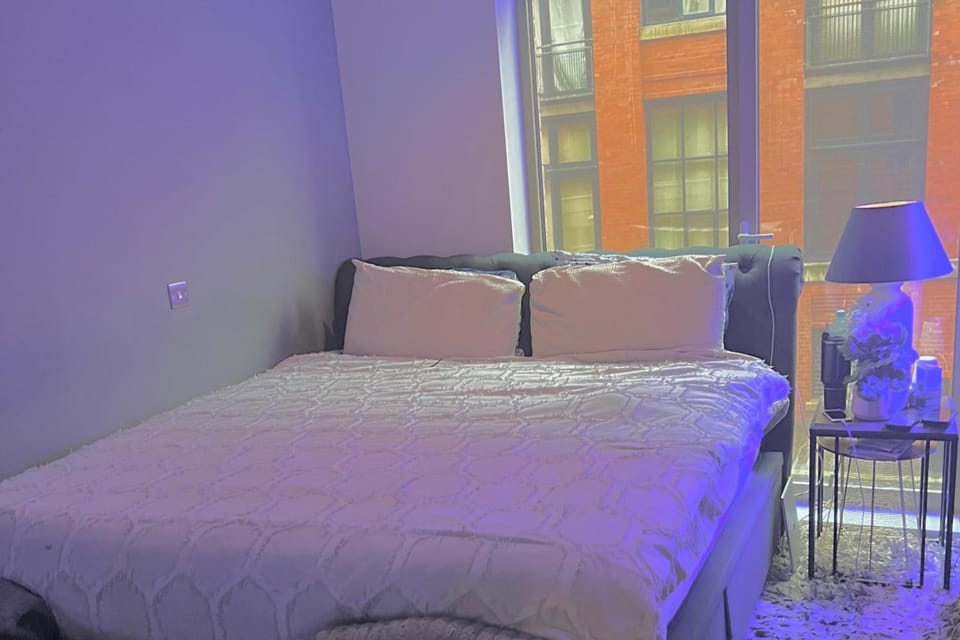 Bed, View (from property/room), Photo of the whole room, Decorative detail, Bedroom