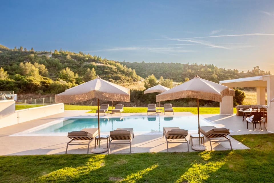 Kallies villas with shared Pool Villa in Halkidiki