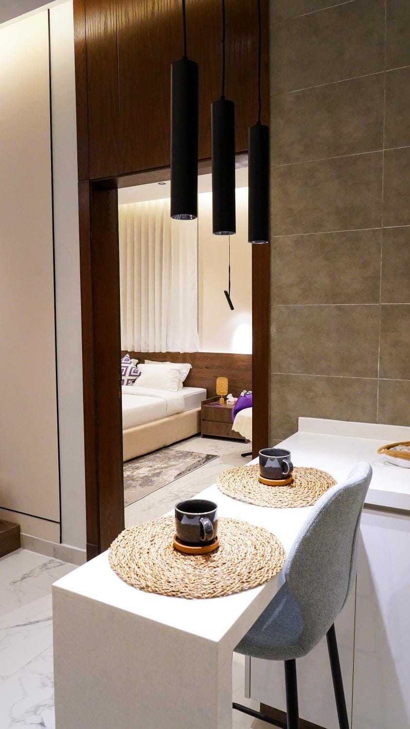 Elegant1BR 65 TVSelf Entry SH-18 Apartment in Jeddah