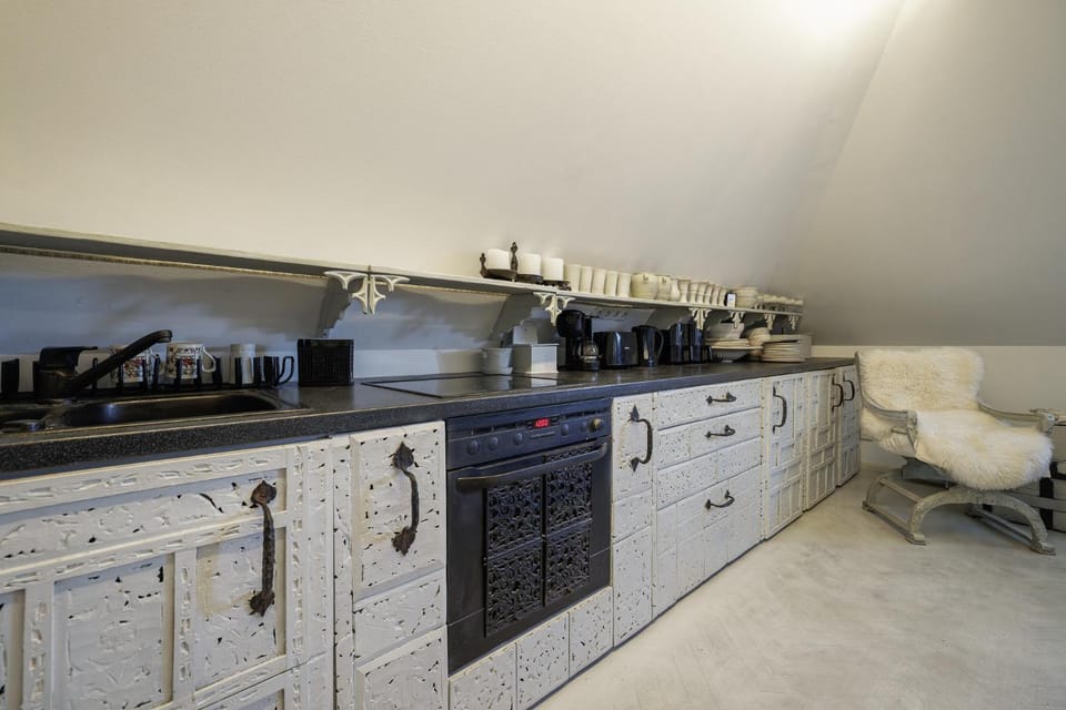 Coffee/tea facilities, Kitchen or kitchenette