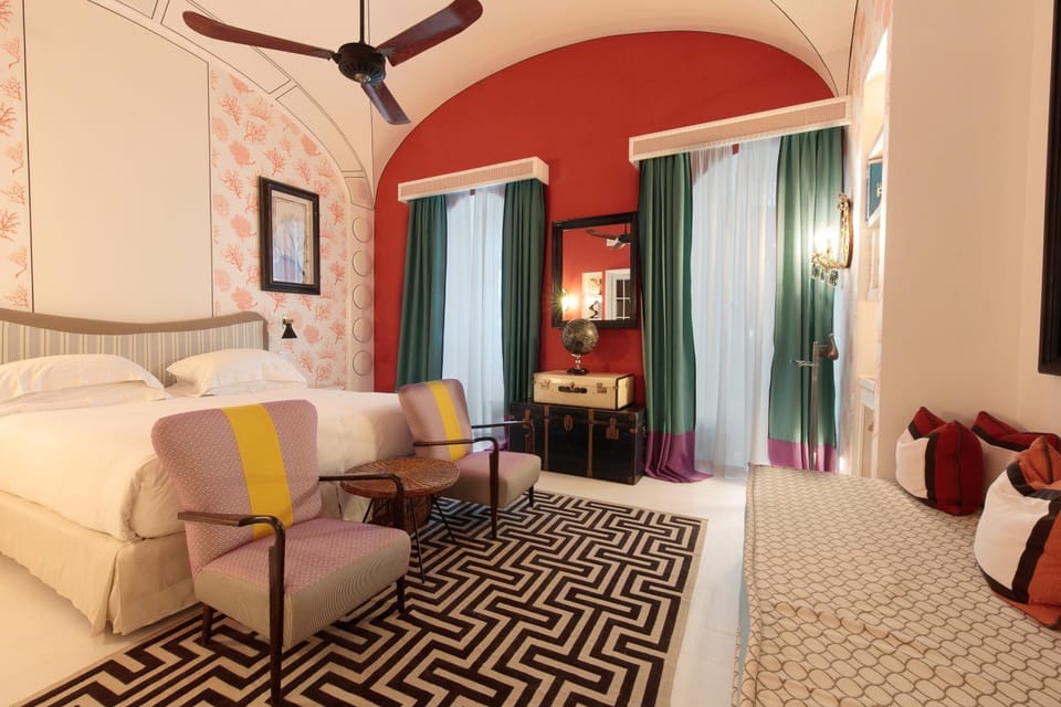 Bed, Photo of the whole room