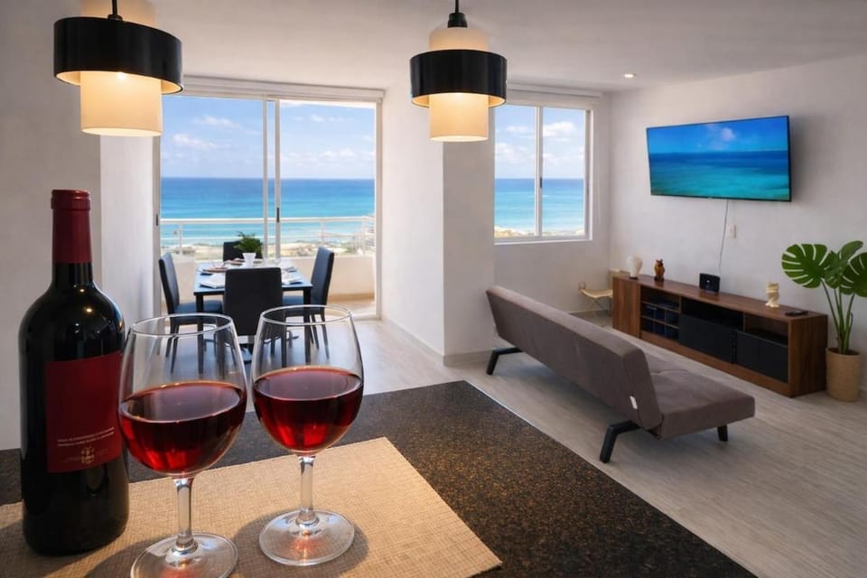 Sea Whisper, Seaview & AC Bedrooms Apartment in Cartagena