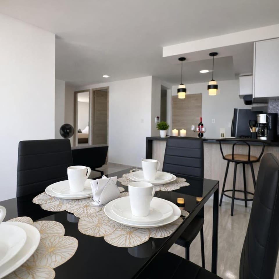 Sea Whisper, Seaview & AC Bedrooms Apartment in Cartagena