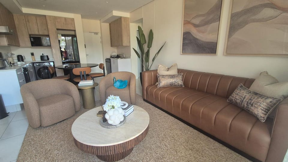 Velvet and Views - Designer Luxury Apartment in Sandton