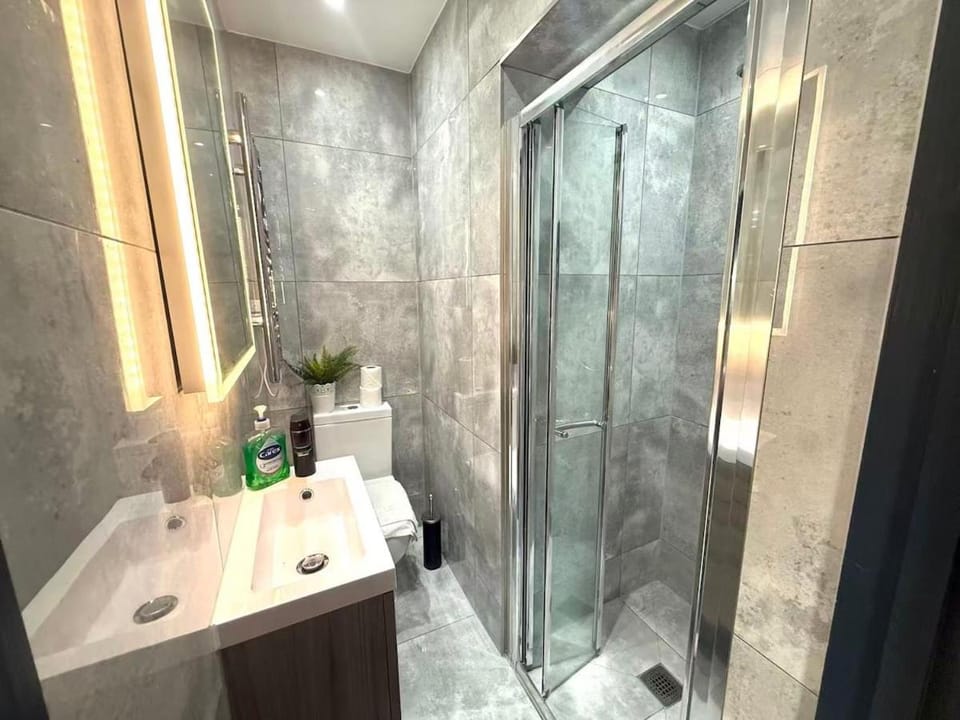 Spacious one bedroom flat- super fast Wifi - slp4 -SHIP02 Apartment in Brighton