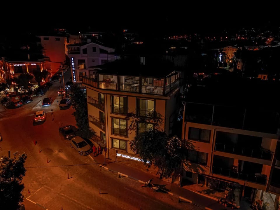 Property building, Night, Other